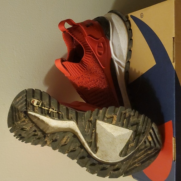 CHAMPION - Picture 6 of 10